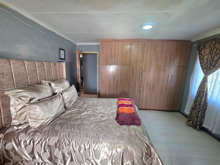 3 Bedroom Property for Sale in Bohlokong Free State